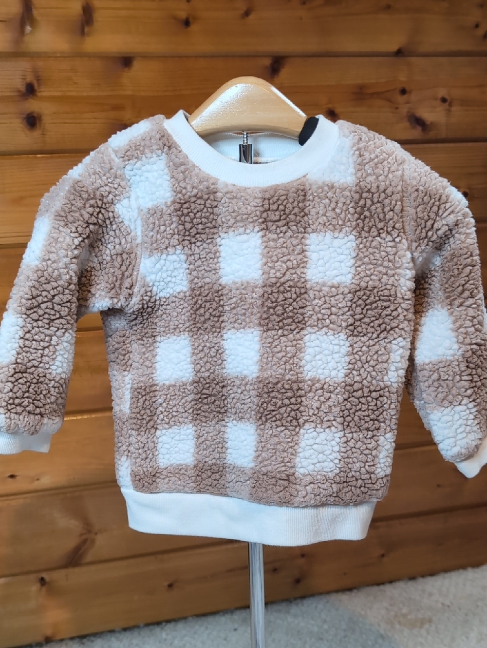 Cozy Checkered Sherpa Pullover - Cream & Tan